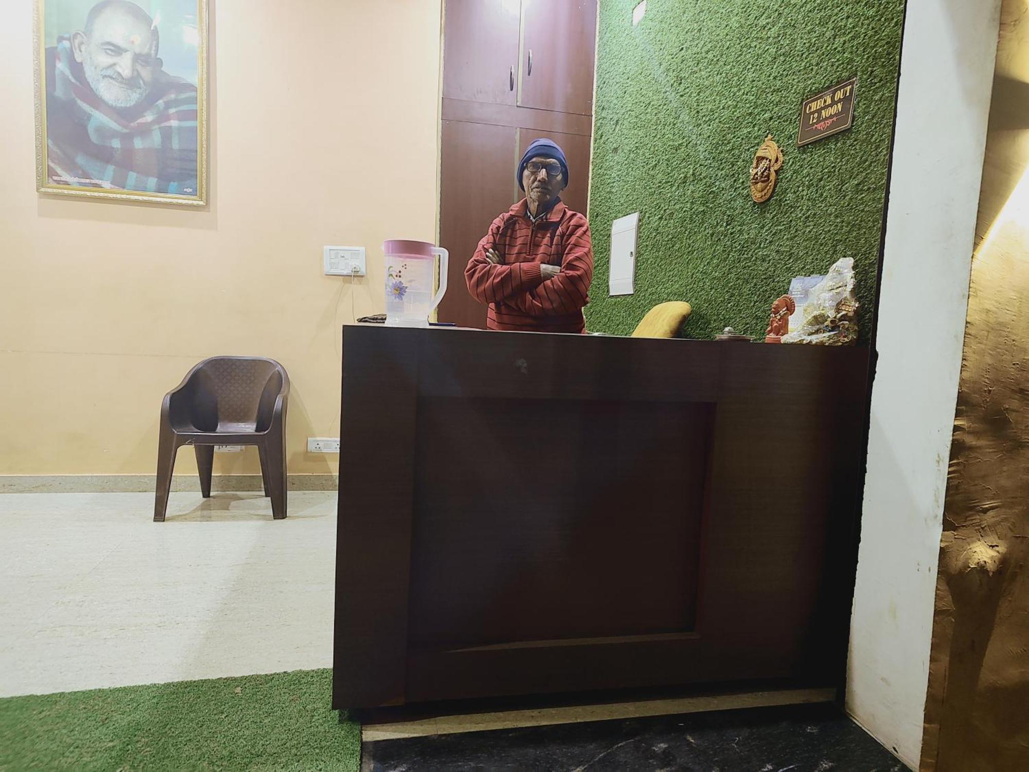 Shree Radhe Inn Near Ram Janam Bhumi Ayodhya Exterior photo